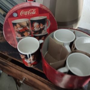 Vintage Coca-Cola   sakru  Christmas  mugs